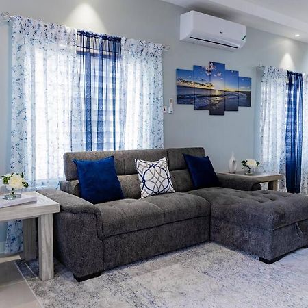 Pyramid Point Manor Villa Ocho Rios Dış mekan fotoğraf