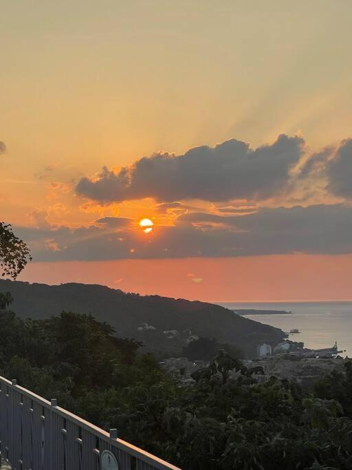 Pyramid Point Manor Villa Ocho Rios Dış mekan fotoğraf