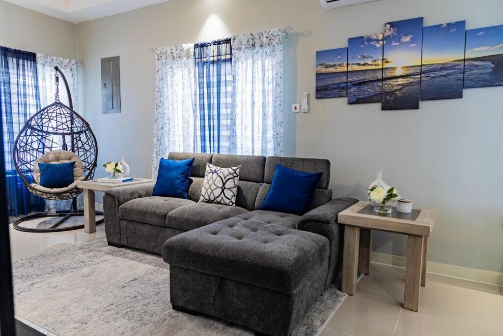 Pyramid Point Manor Villa Ocho Rios Dış mekan fotoğraf